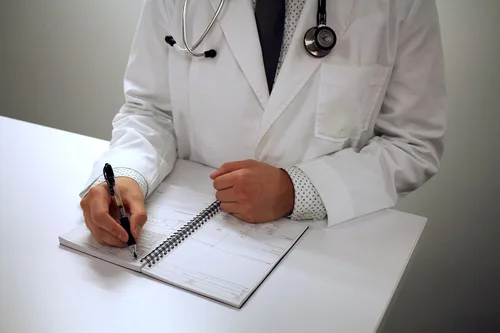 Miniatura 5 de Cuaderno H&P para historias clínicas, con 100 plantillas médicas con perforaciones