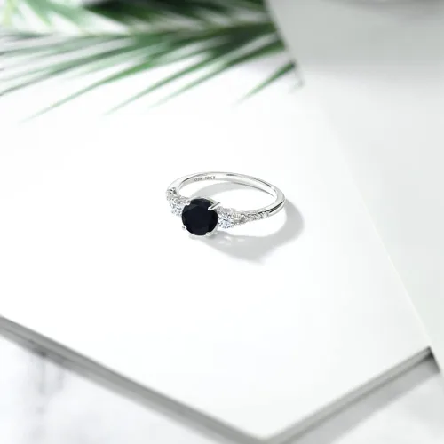 Miniatura 35 de Gem Stone King Anillo de compromiso de 3 piedras preciosas redondas de oro blanco de 10 quilates con piedra natal de 0.236 in con piedra natal