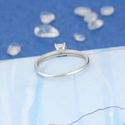 Miniatura 7 de SILBERTALE Anillo de plata de ley 925 con piedra natal pequeña, talla princesa, solitario, anillo de compromiso para mujer, anillo de boda apilable