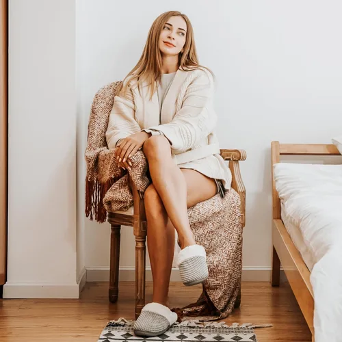 Miniatura 2 de ULTRAIDEAS Pantuflas de forro polar cómodas para mujer, de espuma viscoelástica, sin cordones, para interiores y exteriores