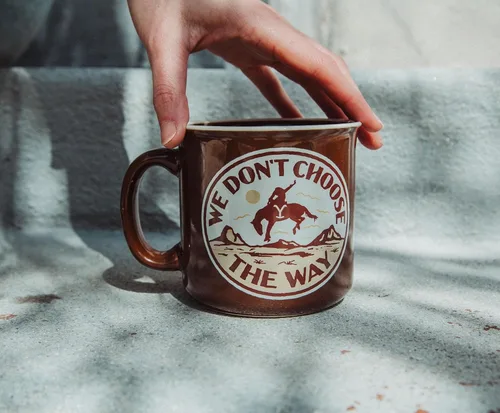 Miniatura 5 de Silver Buffalo Yellowstone We Don't Choose The Way - Taza de café grande para café expreso, té, cacao, capacidad para 20 onzas