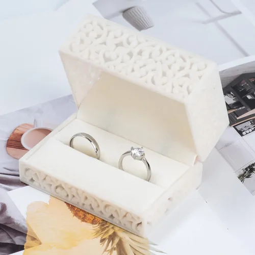 Miniatura 7 de Caja hueca de terciopelo para anillos de pareja, doble anillo, regalo de compromiso (beige)