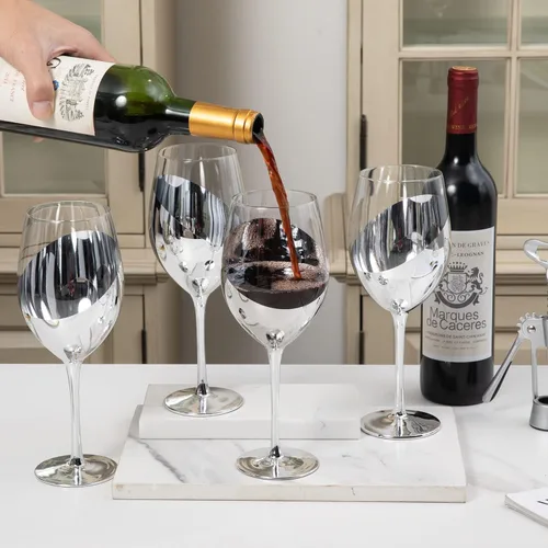 Miniatura 4 de MyGift Juego de 4 copas de vino modernas de tallo largo plateado para vino blanco o tinto con elegante diseño en ángulo plata (juego de 4)