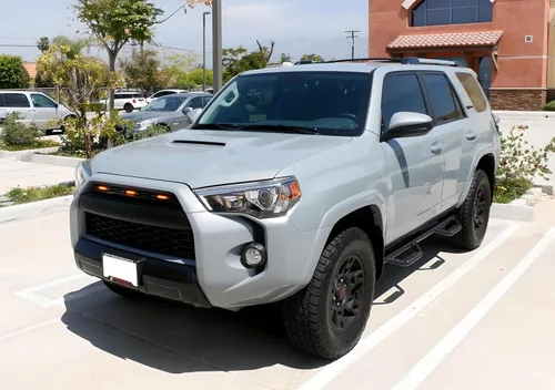 Miniatura 6 de iJDMTOY 3 luces de marcador LED ámbar con lente ámbar para rejilla central, compatibles con Toyota 2014 en adelante 4Runner o 2012 en adelante