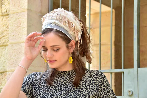 Miniatura 4 de Wedding White Gold Tichel, Hair Snood, Head Scarf, Head Covering, Jewish head covering, Scarf, Bandana, Apron