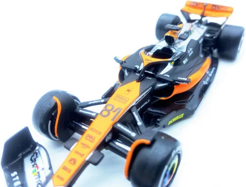 Miniatura 4 de HTLNUZD Bburago 1:43 2023 GP británico F1MCL60#81 Coche de carreras de aleación de Oscar 1/43 MCL60#81 Fórmula Uno Die Cast para adultos Colección