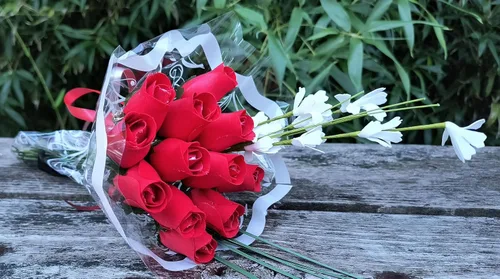 Miniatura 5 de Ramos originales de rosas de madera en 1, 2, o 3 docenas, Madera de abedul, Todo rojo, 1 Docena