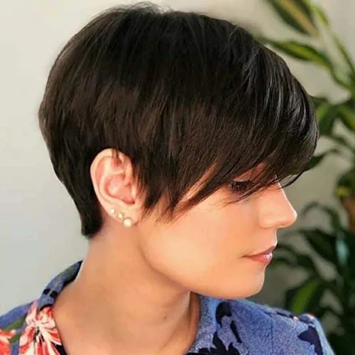 Miniatura 13 de QUEENTAS Pixie - Pelucas rubias cortas en capas para mujeres blancas y negras, cabello sintético (rubio mezclado con marrón)