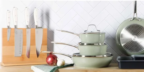 Miniatura 8 de Sur La Table Kitchen Essentials - Juego de 5 piezas de cuchillos de acero alemán con mango triple remachado en bloque magnético de madera de haya