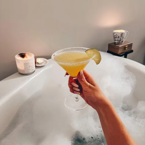 Miniatura 6 de MORA PURE Copas de Martini, Juego de 4 de 7 onzas - Cristal Premium Soplado a Mano para Cócteles, Martinis, Bar en Casa, Cosmos, Gimlet, Fiestas