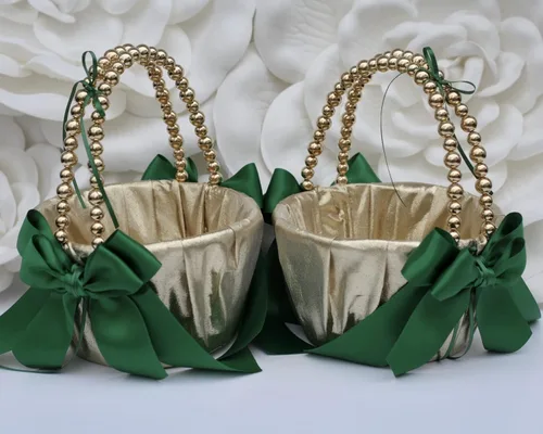 Miniatura 6 de Una cesta de niña de las flores solamente, cesta de boda con mango de perlas, cesta dorada y verde