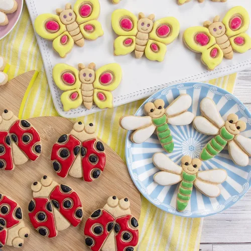 Miniatura 8 de Juego de 3 cortadores de galletas de insectos (diseños: mariquita, libélula y mariposa), 3 piezas - Bakerlogy