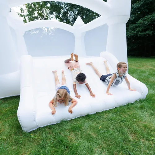 Miniatura 8 de Bounceland Party Castle Daydreamer Cloud Bounce House, 16.4 pies de largo x 13.1 pies de ancho x 9.3 pies de alto, aro de baloncesto, soplador