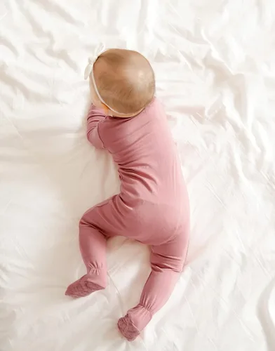 Miniatura 4 de VAENAIT BABY - Pijama para bebé prematuro para niños y niñas, pijama modal con pies cerrados para dormir y jugar, de primera calidad, disponible