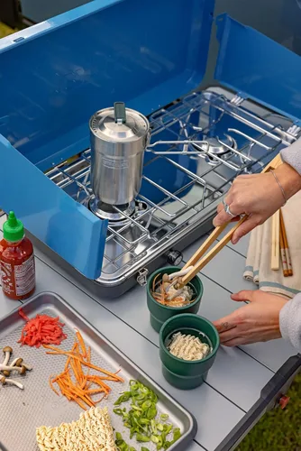 Miniatura 4 de Stanley Wildfare Go - Juego de cocina de acero inoxidable de 4 piezas con dos tazas Olla y tapa de 32 oz con mango plegable y de bloqueo 2 tazas