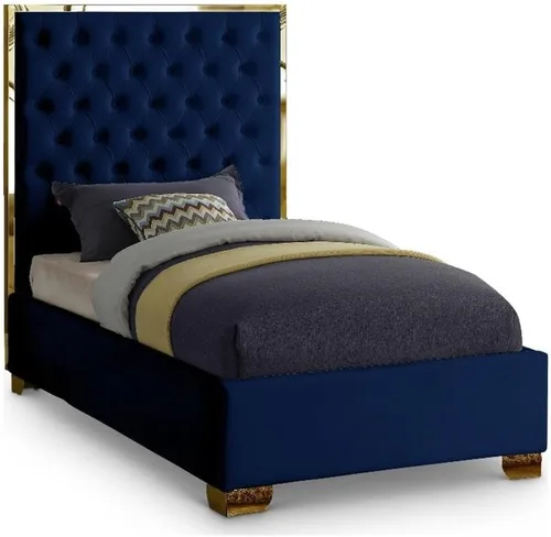 Miniatura 16 de Meridian Furniture Colección Lana Modern Cama tapizada de terciopelo contemporáneo con acolchado profundo detallado y patas doradas, tamaño Verde