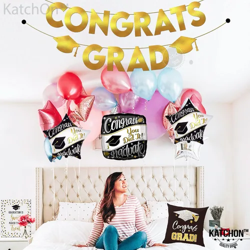 Miniatura 9 de KatchOn, Banner de graduación de felicitaciones doradas y negras con purpurina, 10 pies, pancarta de graduación dorada y negra, guirnalda de gorra