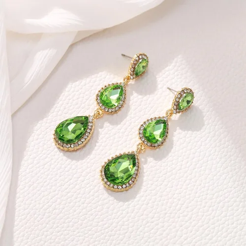 Miniatura 132 de EleQueen Pendientes de cristal austriaco en tono dorado para mujer, forma de pera de 2.5 pulgadas, color esmeralda