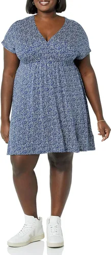 Miniatura 4 de Tienda Essentials Surplice Vestido de mujer, disponible en talla extragrande