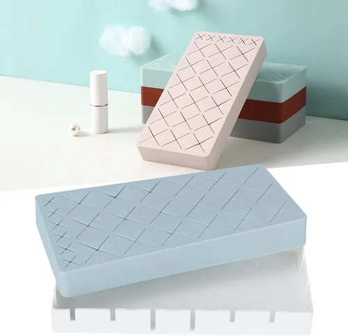 Miniatura 5 de Organizador de lápiz labial, organizador de maquillaje acrílico de 24 ranuras para lápiz labial, pinceles, botellas y más (azul)