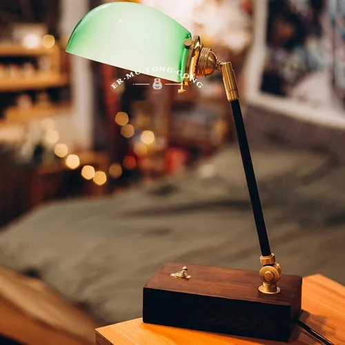 Miniatura 3 de Vintage Industrial Green Glass Table Lamp Modern Antique Brass and Wood Body Desk Light with Button Switch Table Lights for Bedroom(Walnut,Short)