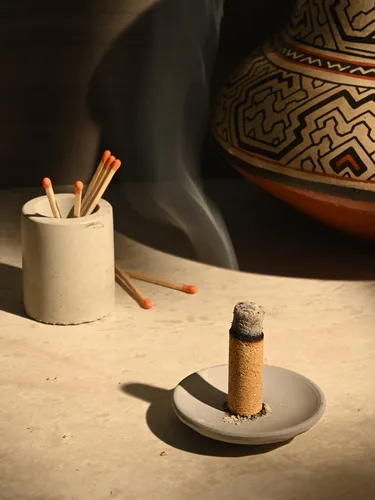 Miniatura 9 de Shamans Market Incienso de cono de Palo Santo y eucalipto