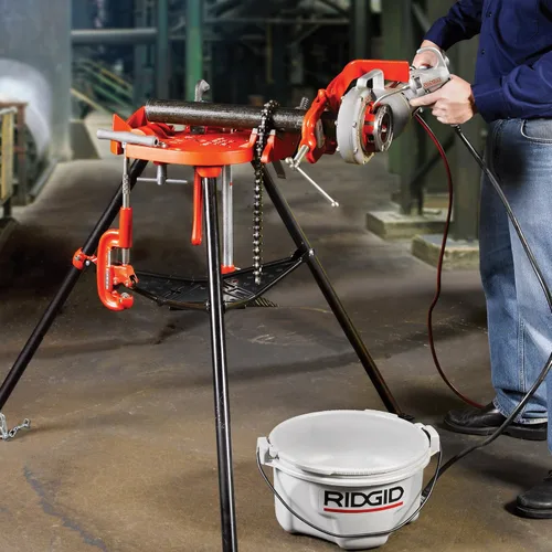 Miniatura 4 de RIDGID 36273 460-6 TRISTAND Tornillo de cadena y RIDGID 10883 modelo 418 engrasador con aceite de corte de rosca prémium