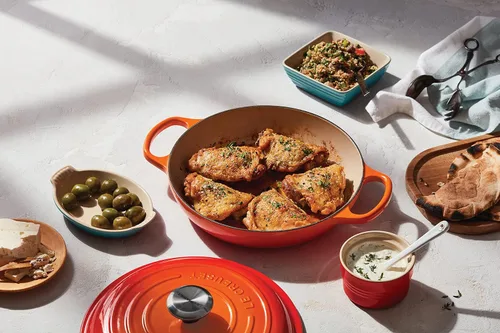 Miniatura 5 de Le Creuset Braiser Signature de hierro fundido esmaltado, 5 cuartos de galón, Flame Llama