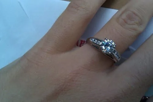 Miniatura 2 de Anillo de compromiso de plata fina 925 maciza con circonita cúbica de 1.5 quilates