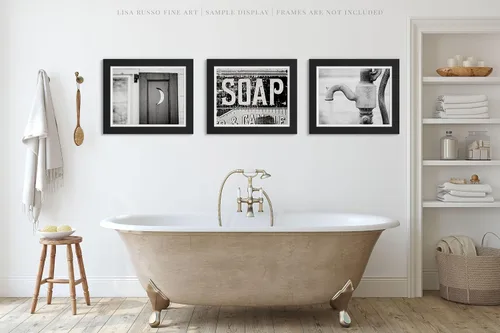 Miniatura 6 de LISA RUSSO FINE ART - Juego de 3 pinturas artísticas de pared de baño en blanco y negro de 5 x 7 pulgadas sin marco con tapetes blancos de 8 x 10