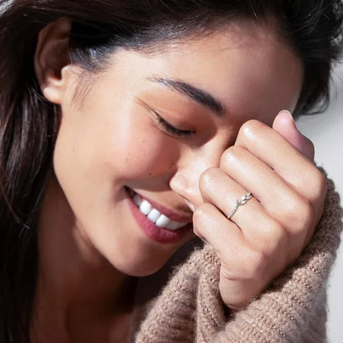 Miniatura 5 de Anillos de Banda de Eternidad de Oro GLOQUAT para Mujeres con Piedras CZ Anillos de Oro Finos Apilables Lindos Anillos de Eternidad de Diamante