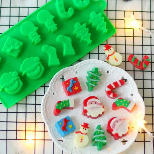 Miniatura 3 de YuCool Paquete de 3 moldes de silicona de Navidad para chocolate y caramelos, pequeños moldes de silicona para hornear – rojo, verde, rosa