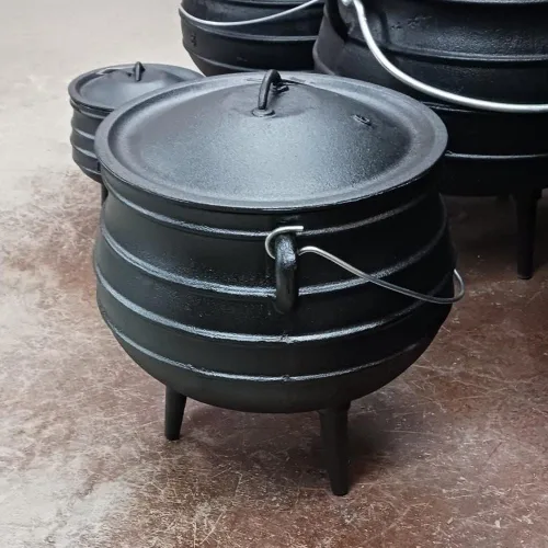 Miniatura 3 de Lehman's Campfire - Olla de hierro fundido con 3 patas y tapa, 13.5 pulgadas, 3.5 galones