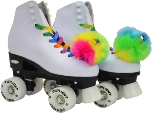 ¡Nuevo! Patines de cuadro ruedas Epic Allure Twilight con pompones y luces LED tipo arco iris.