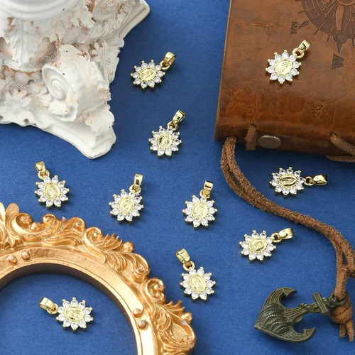 Miniatura 4 de Stiesy 10 dijes de circonita cúbica transparente de Virgen María, chapados en oro de 18 quilates, dije religioso para rosario, collar, joyería, Flor