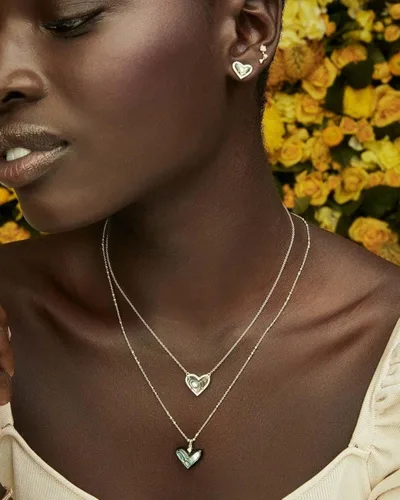 Miniatura 3 de Kendra Scott Ari - Collar con colgante de corazón y longitud ajustable para mujer, joyería a la moda