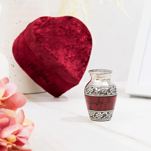 Miniatura 6 de Urnas pequeñas de cremación de recuerdo para cenizas humanas con estuche de corazón de terciopelo y embudo - Carmesí: mini urna conmemorativa Urna