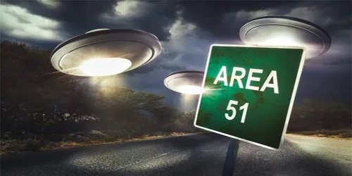 Miniatura 8 de AOFOTO Fondo de fotografía OVNI de 15 x 10 pies, 51 signos, árboles de carretera, terrones oscuros, fondo de paisaje nocturno, invasión OVNI Tierra