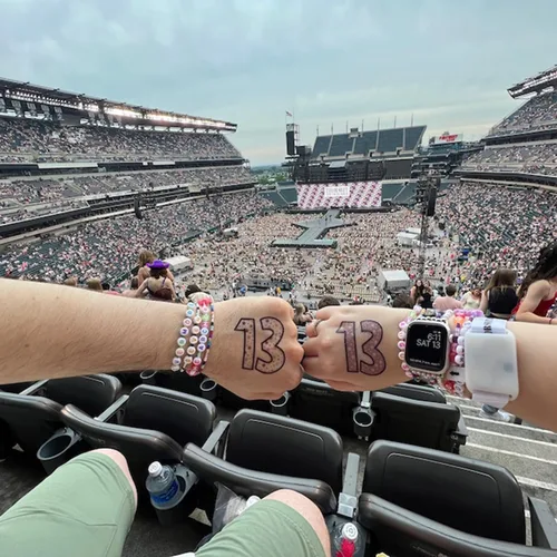 Miniatura 8 de YDJIA 5 pulseras Taylor Swiftie Joyería para la Eras Music Amistad Pulseras Amante Rojo Speak Now Fearless Swiftie Album Jewelry Eras Tour