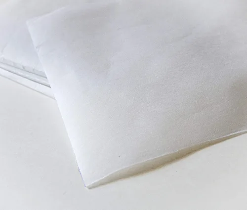 Miniatura 7 de MAROBEE Interfaz fusible de color blanco, ligero, no tejido, para proyectos de costura y acolchado, adhesivo ultra adhesivo para planchar por un
