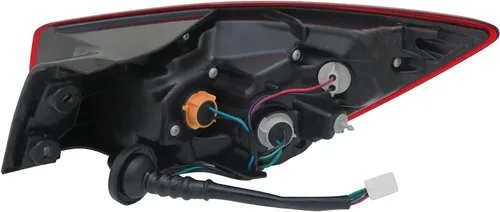 Miniatura 2 de TYC 11-6860-00-1 Lámpara trasera izquierda de repuesto compatible con Mazda CX-3