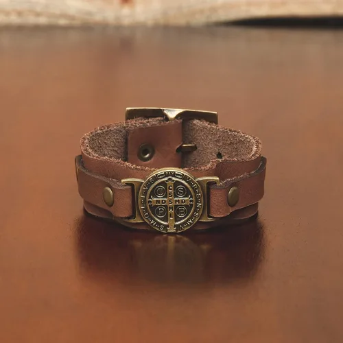 Miniatura 7 de Intercession Pulsera de protección de cuero genuino de San Benito, fabricada en Brasil, Madera