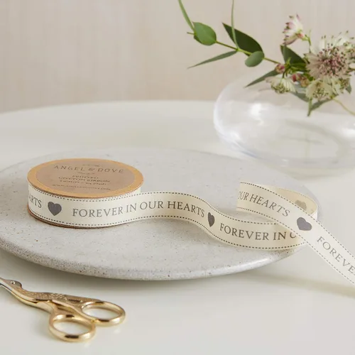 Miniatura 6 de ANGEL & DOVE Cinta «Forever in Our Hearts» para flores funerarias, regalos, papelería, regalos de condolencias (5.4 yardas)