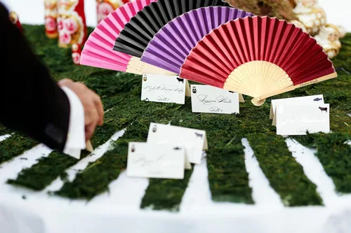 Miniatura 7 de Abanicos personalizados decorativos plegables ventiladores de seda para iglesia personalizados para recuerdos de boda impresos en hueso de abanico