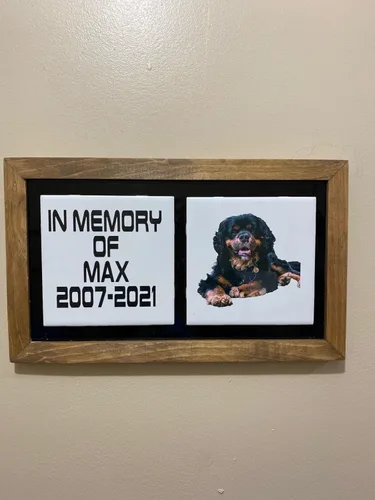 Miniatura 6 de Mirror Mania Marco de madera personalizado con azulejos grandes de 6 x 6 pulgadas, diseño de fotos y nombres para colgar en la pared, marco de fotos
