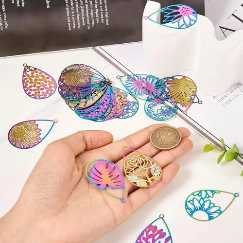 Miniatura 14 de FASHEWELRY 16 dijes de plumas de arco iris de acero inoxidable con alas de filigrana, adornos de metal de 4 colores para hacer joyas, pulseras