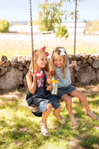 Miniatura 19 de CamelBak Eddy+ Kids Water Bottle with Bite Valve Straw, Leak‑Resistant Easy‑Sip Design for Everyday Hydration, 14oz Kids Animales de la selva