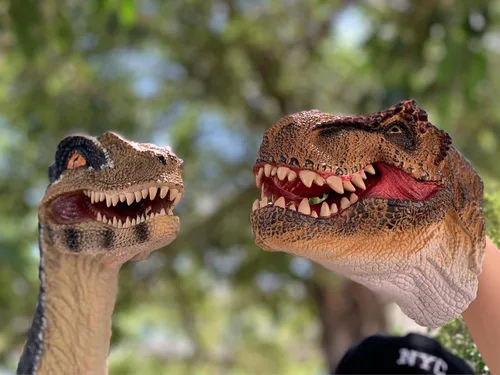 Miniatura 7 de Juguetes de dinosaurio, tiranosaurio Rex y velociraptor azul, marionetas de mano, juego de figuras de acción del mundo de dinosaurio, divertido