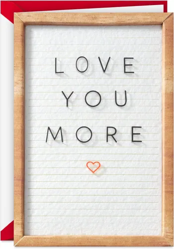 Tarjeta de cumpleaños romántica Hallmark Signature (Love You More Letterboard)