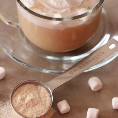 Miniatura 7 de Ghirardelli Botellas exprimibles de salsa con sabor a caramelo y chocolate blanco, 16 onzas (paquete de 2) con cuchara de barista estampada